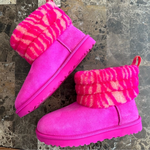 Authentic UGG Fluff Mini Quilted Zebra Boots - Picture 6 of 12